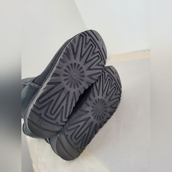 UGG Classic Short II Sheepskin Leather Boots Sherpa Lined Black Mid Calf Women 6 - Picture 7 of 9